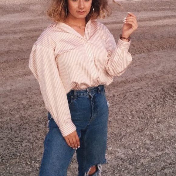baby pink and white stripped button down shirt - Picture 2 of 3